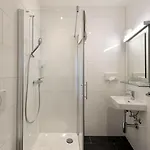 National Hotel 2*