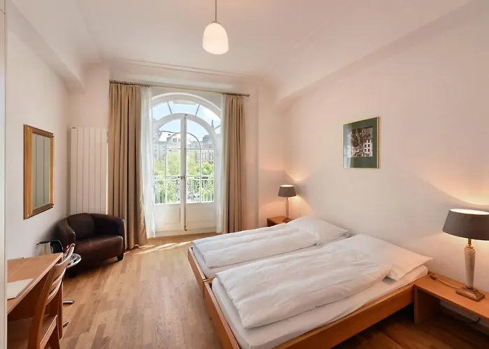 National Hotel Berna