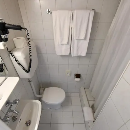 Hotel National 2*