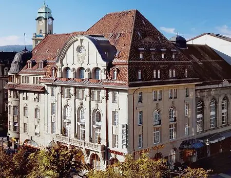 Hotel National
